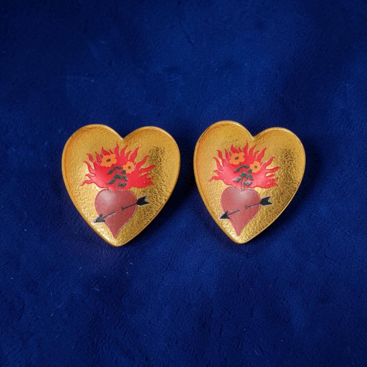 The Corazón de Oro Studs
