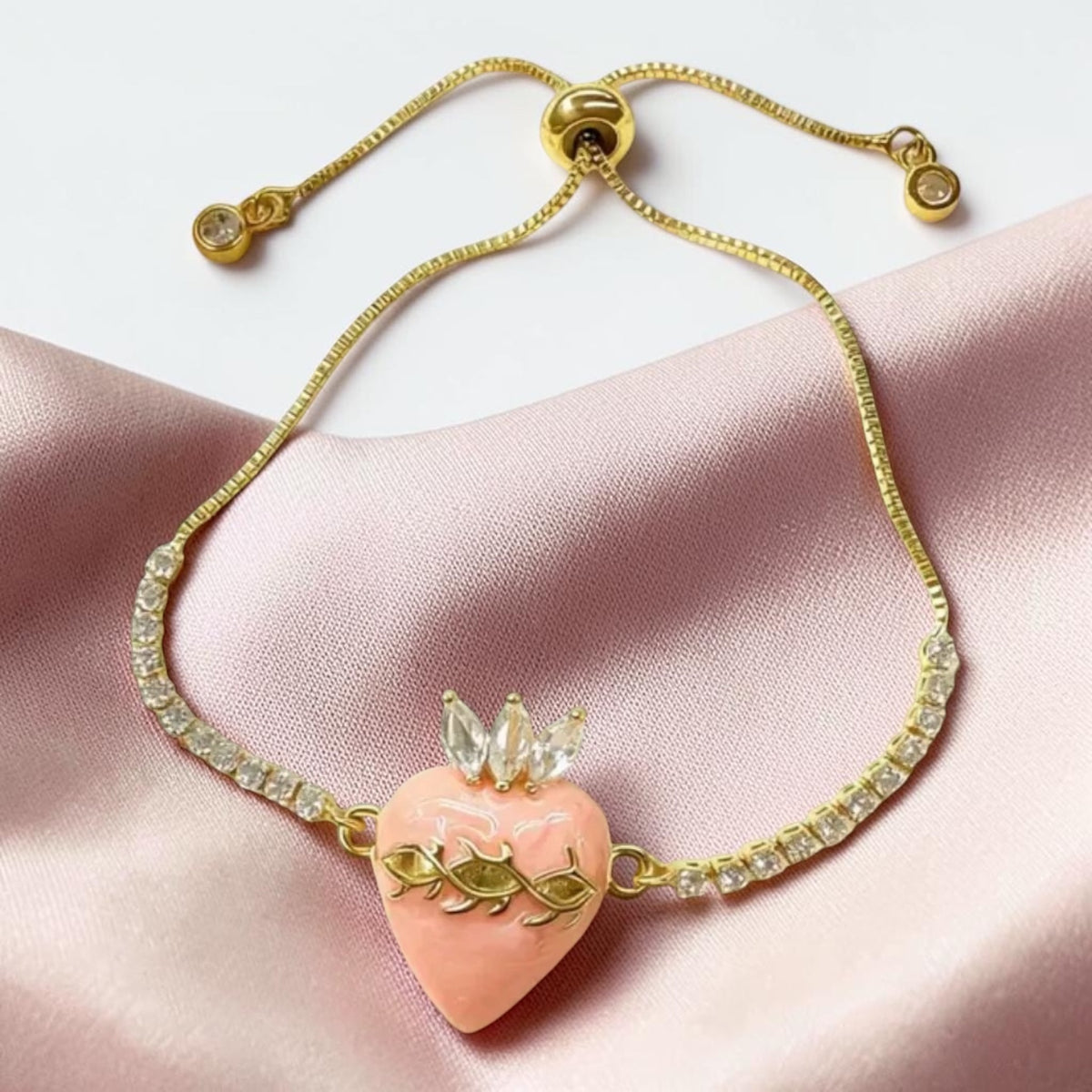 The Corazón de Oro Bracelet